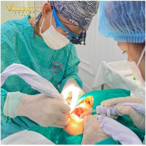 Cần được thực hiện bởi bác sĩ chuyên môn cao
