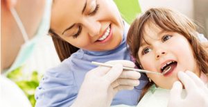 Ở độ tuổi 14, xương hàm của trẻ thường chưa ổn định