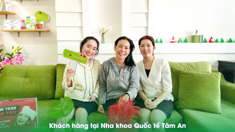Khách hàng tại Nha khoa Tâm An