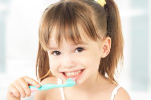 Chăm sóc răng miệng không đúng