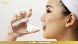 Làm trắng răng bằng muối
