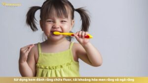 Răng bé bị ăn mòn phải làm sao?