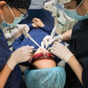Điều trị bằng phẫu thuật