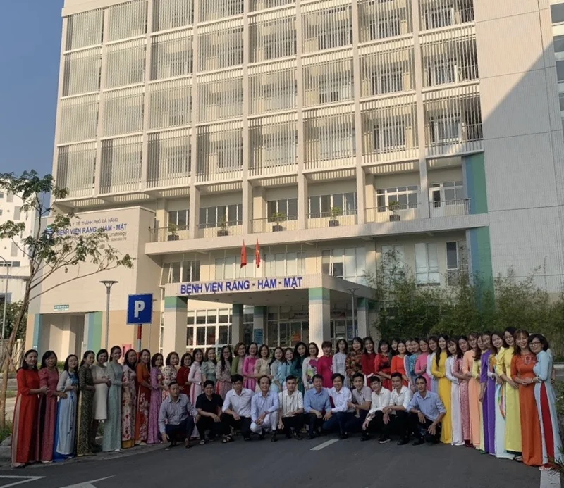 Trang Chủ 52 Trung tâm răng hàm mặt Đà Nẵng